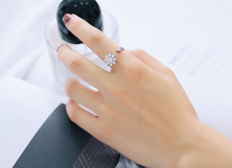 SNOWFLAKE RING