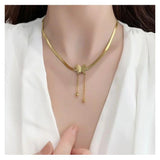 GOLDEN WINGS NECKLACE