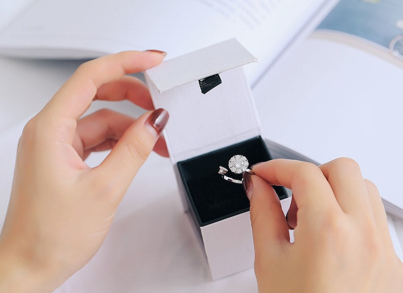 SNOWFLAKE RING